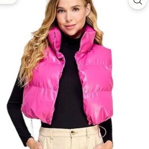 Ellison cropped magenta Puffer Vest L